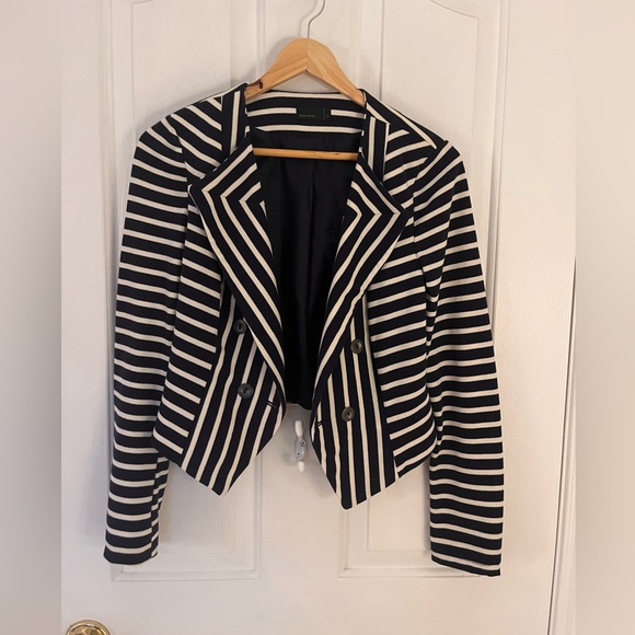 Blazer - Picture 1 of 6